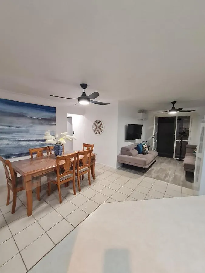 Bribie Island 3 Bedroom Pet Friendly Duplex-Amazing Beaches & Lifestyle! Bongaree