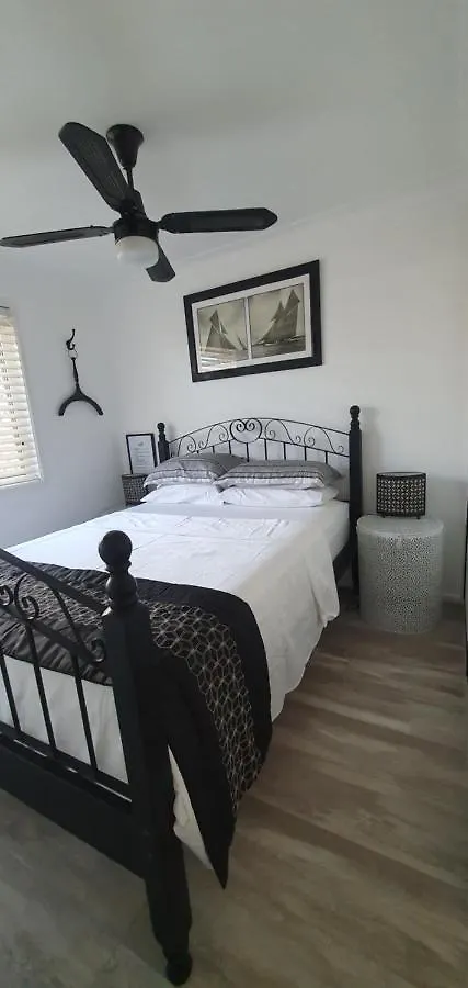 Bribie Island 3 Bedroom Pet Friendly Duplex-Amazing Beaches & Lifestyle! Bongaree